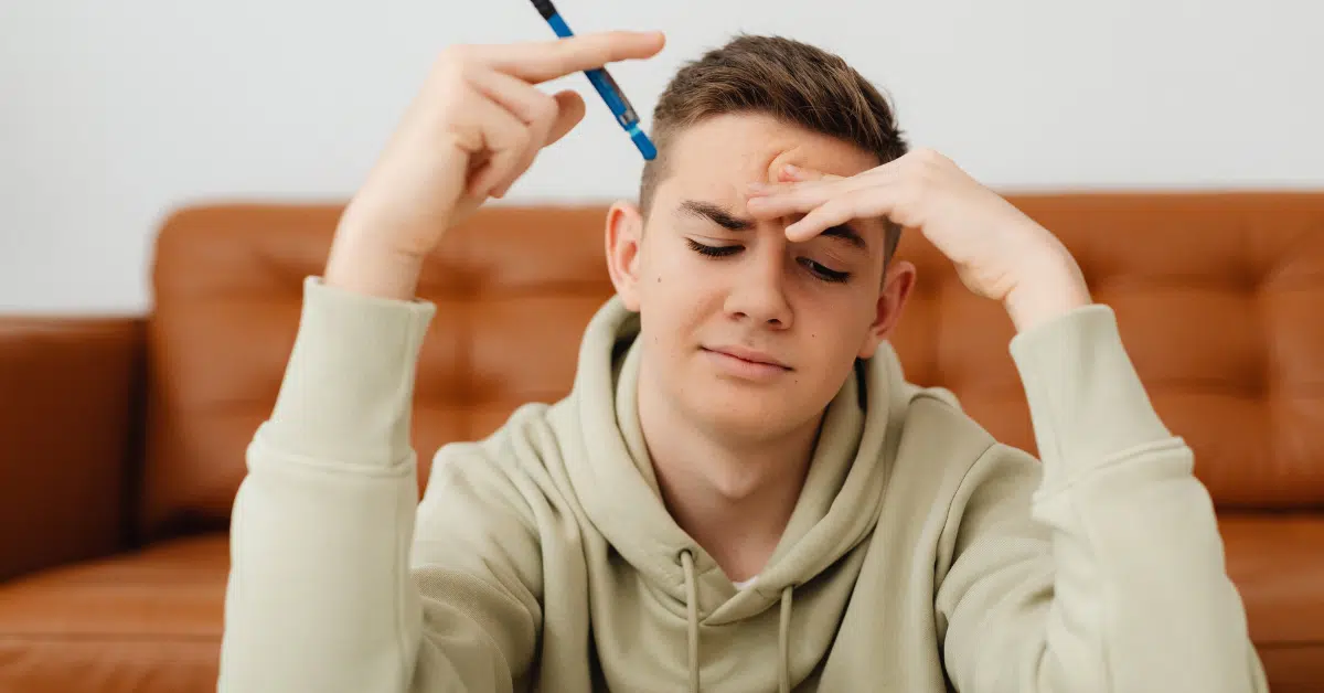 How to Help a Defiant Teenager: 10 Supportive Tips for Parents 